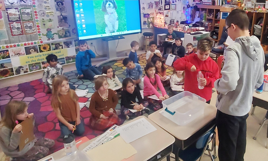 Students do experiments in class