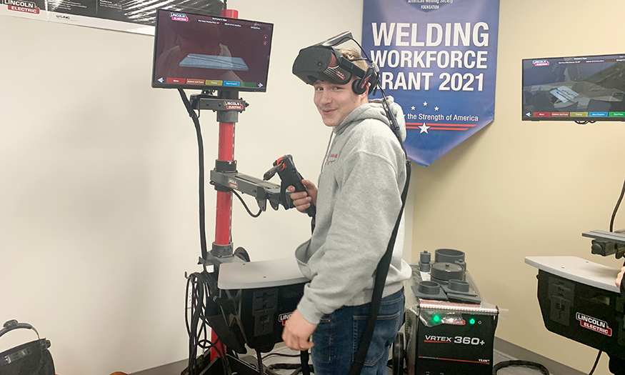 Student learns about CTE opportunities