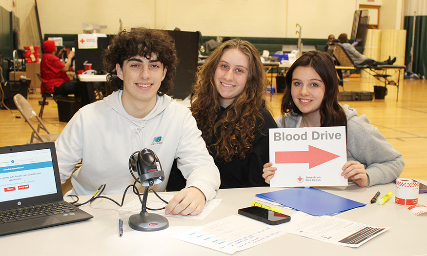 Students volunteer at blood drive