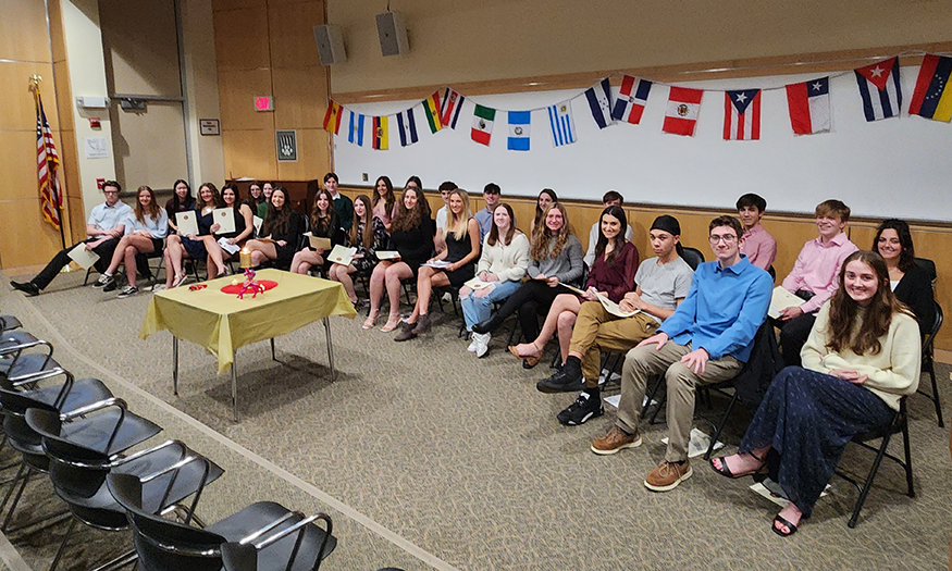 Group photo of students in Spanish Honor Society
