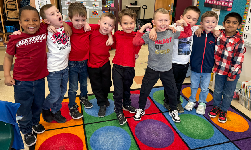 Group photo of kindergartners