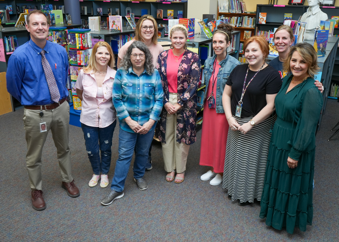 Group photo of faculty and staff